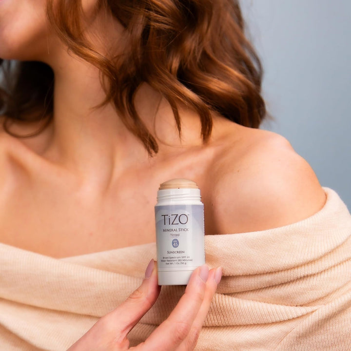 Tizo |  Protector Solar En Barra Mineral Con Color 30g | Efecto Mate SPF +45